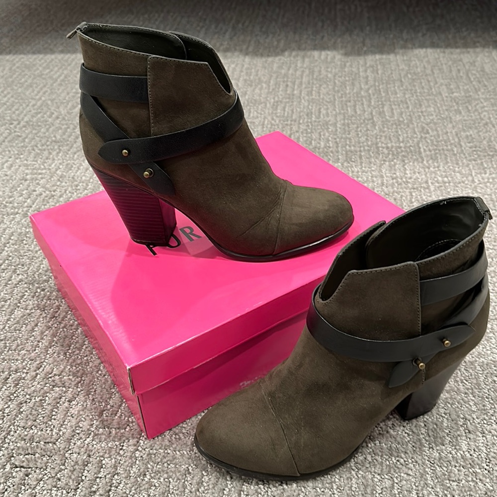 Olive green boots/ booties